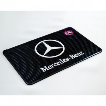 Коврик противоскользящий Mercedes Benz (логотип по центру)